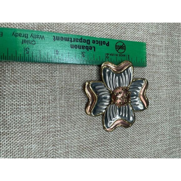 Vintage Dogwood Flower Broach Has Bail and Pin Gold Tone, Silver and Copper Retr - Picture 7 of 8